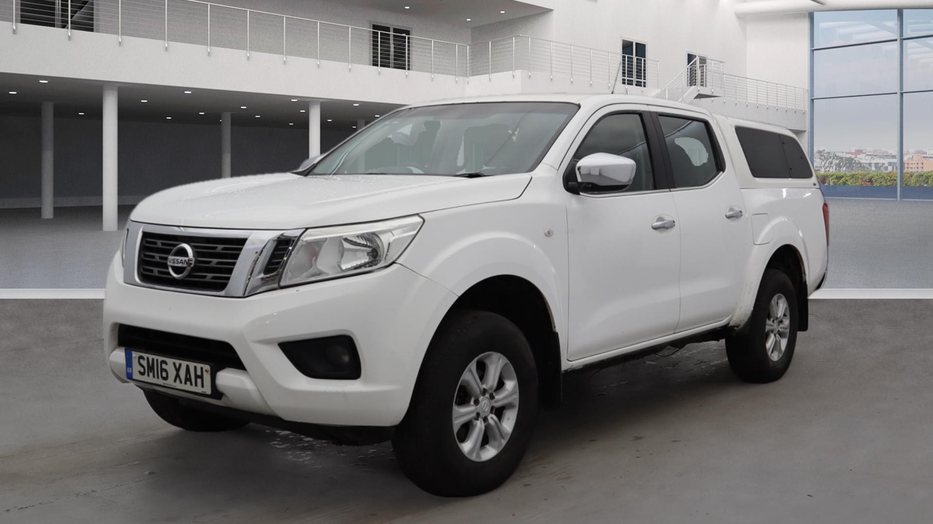 NISSAN Navara